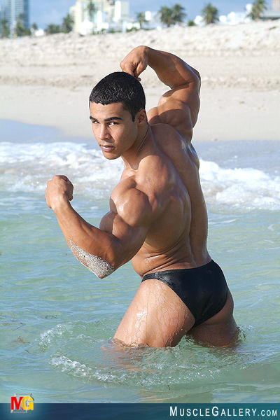 19 year old teen bodybuilding star, Jazmany Castellanos.